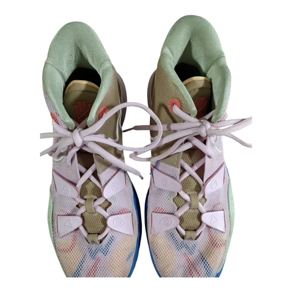 Nike Kyrie 7 1 World 1‎ People Regal Pink Basketball Shoes